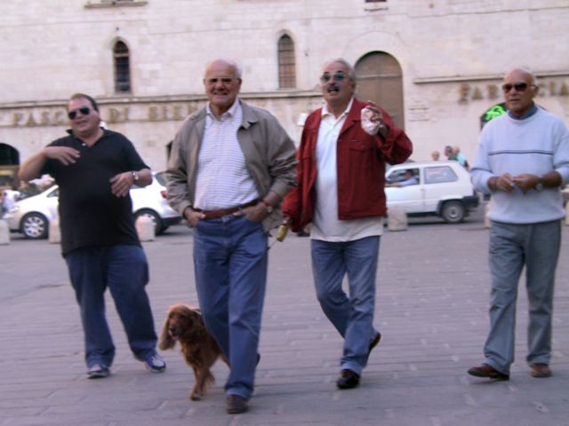 A walk in the Piazza