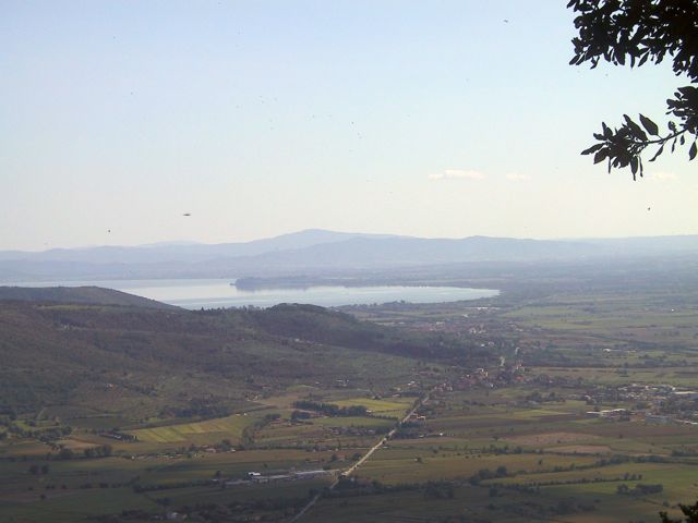 Roman road toward Trasimeno