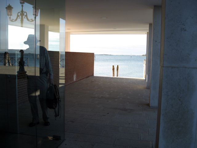 Arriving at John & Marcia's on the giudecca Nuova